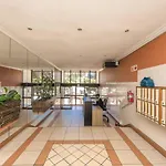 Centrally Located 2 Bedroom Apartment In Cape Town