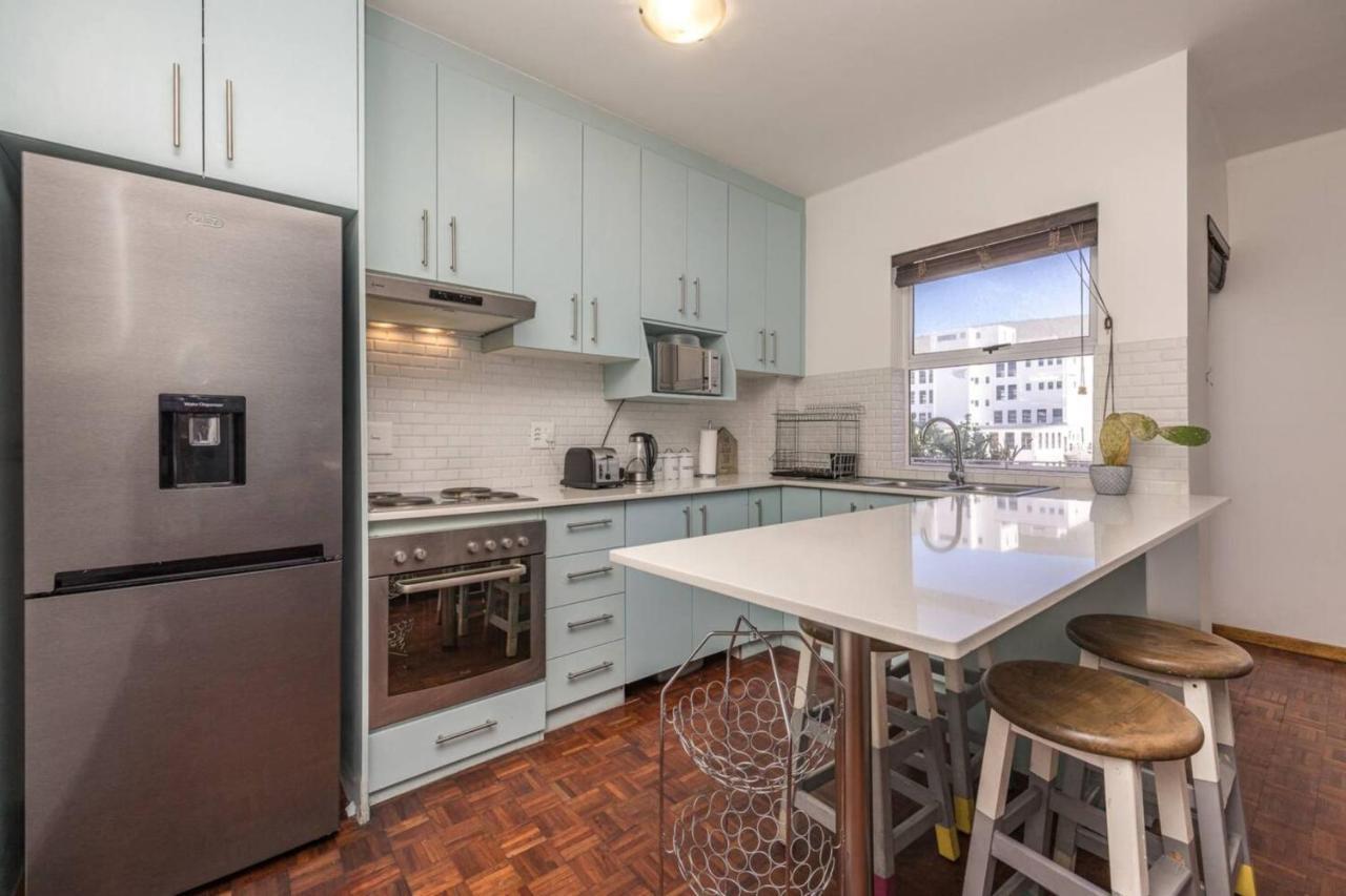 Centrally Located 2 Bedroom In Appartement